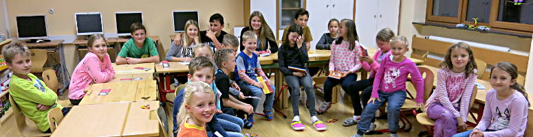 Lesung und Zaubershow mit Margit Kröll in der Volksschule Brandberg