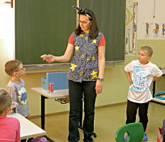 Lesung und Zaubershow mit Margit Kröll - Volksschule Schwendberg